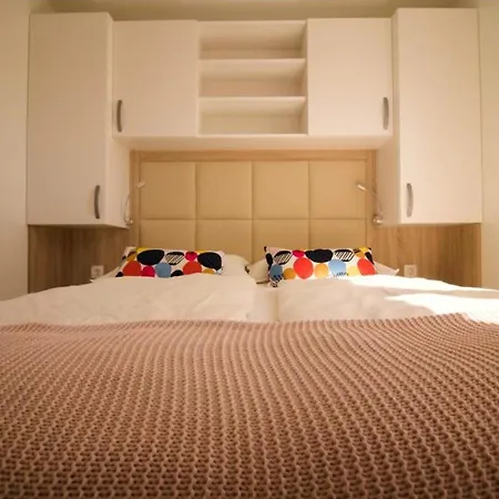 Luxury Houseboat Lavender Feriehus Portorož